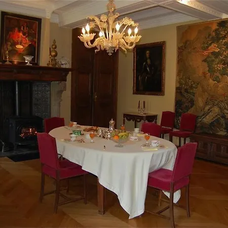 Chateau De Pallandt Bed & Breakfast