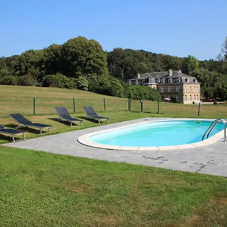 Chateau De Pallandt Bed & Breakfast 4*